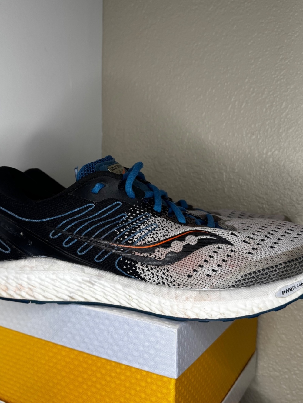 Saucony Excursion TR12 Men’s 11.5 Gray Black Blue Trail Running Shoes